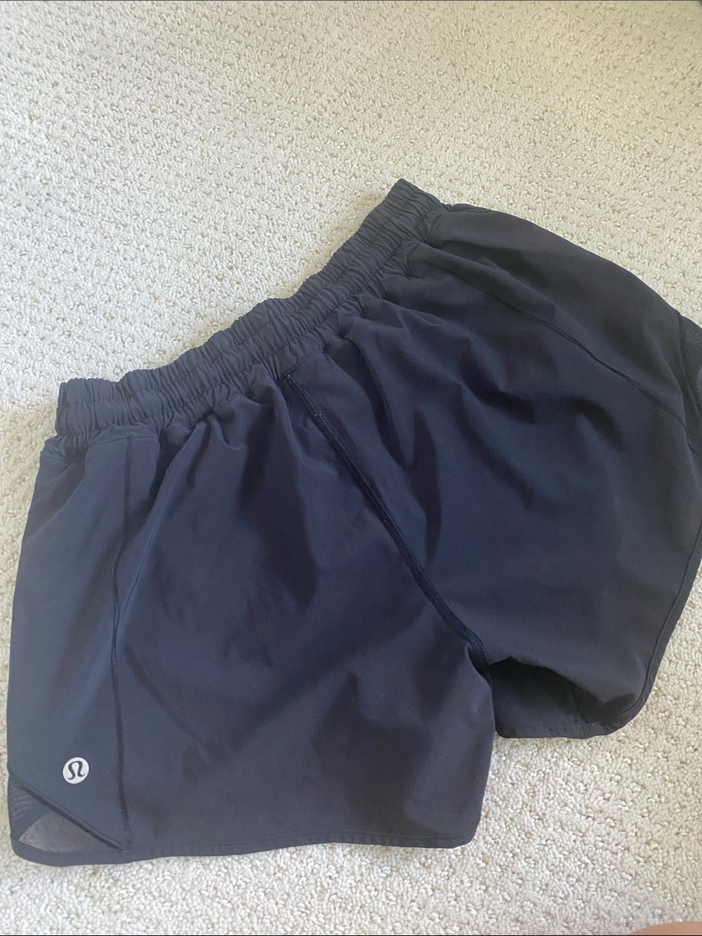 Lululemon black hotty hot shorts, 6T - Picture 4 of 5